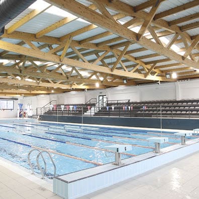 Loures-17/02/2012-Fotografias de Jorge Carmo Administrador do Grupo Carmo, para o Suplemento Caixa Empresas. Na foto: Cobertura das Piscinas da Portela, obra a cargo do Grupo Carmo.  (Pedro Aperta/Di rio Econ mico)